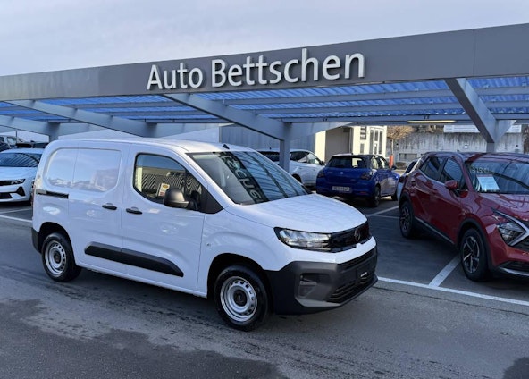 First vehicle image First vehicle image