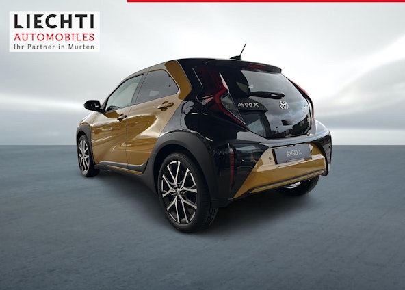 Vehicle image 8 Vehicle image 8