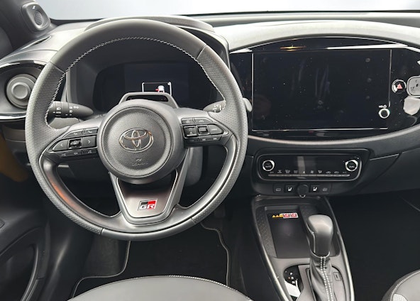 Vehicle image 5 Vehicle image 5