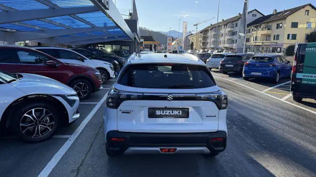 Suzuki S-Cross 1.4 T Sakura Top Hybrid 4x4