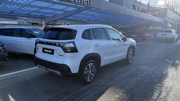 Suzuki S-Cross 1.4 T Sakura Top Hybrid 4x4