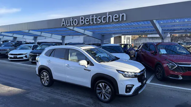 Suzuki S-Cross 1.4 T Sakura Top Hybrid 4x4