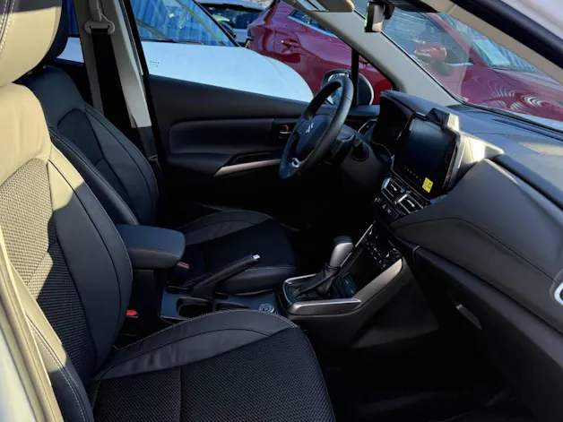 Suzuki S-Cross 1.4 T Sakura Top Hybrid 4x4