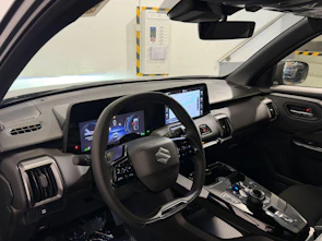 Fahrzeugbild SUZUKI e Vitara Compact Top 4x4