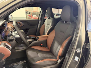 https://vehicle.imgix.net/4178107/564c87d6-3334-422c-9d33-0ce4d481de23.jpeg