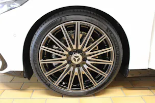 Mercedes-Benz CLA 220 4Matic AMG Line