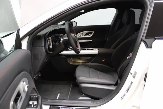 Mercedes-Benz CLA 220 4Matic AMG Line