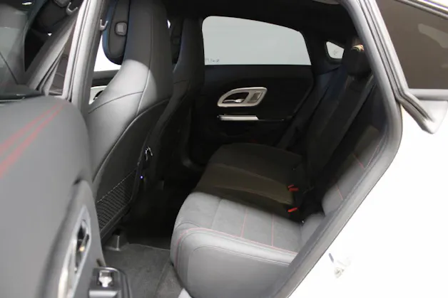 Mercedes-Benz CLA 220 4Matic AMG Line