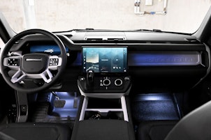 Vehicle image LAND ROVER Defender 130 3.0 D I6 X-Dynamic SE