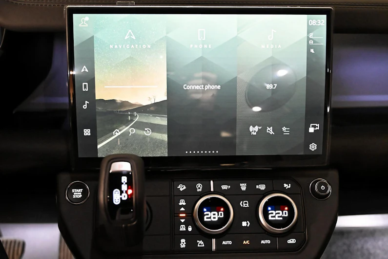 immagine del veicolo LAND ROVER DEFENDER