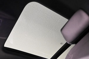 Vehicle image LAND ROVER Defender 130 3.0 D I6 X-Dynamic SE