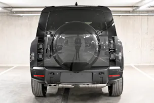 Land Rover Defender 130 3.0 D I6 X-Dynamic SE