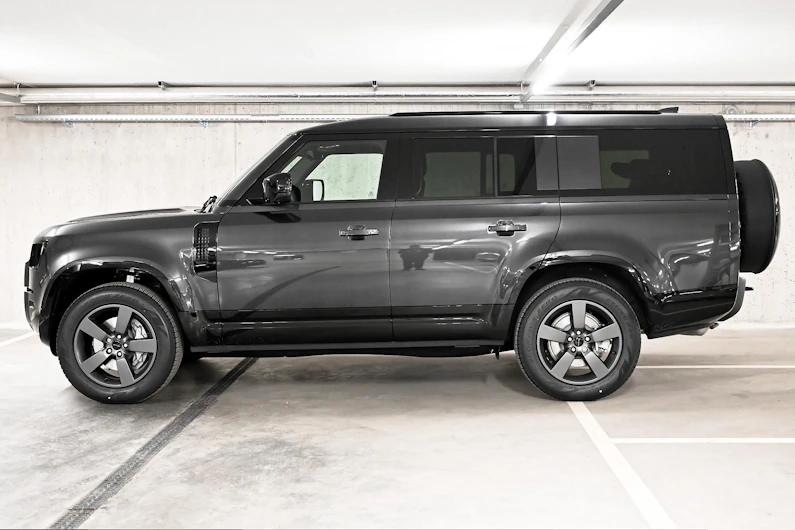 immagine del veicolo LAND ROVER DEFENDER