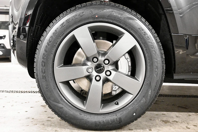 immagine del veicolo LAND ROVER DEFENDER