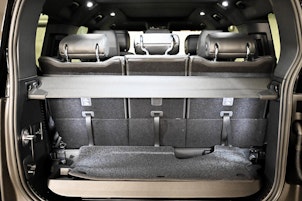 Vehicle image LAND ROVER Defender 130 3.0 D I6 X-Dynamic SE