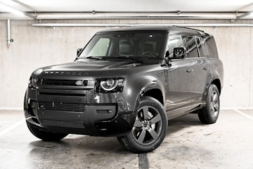 Vehicle image LAND ROVER Defender 130 3.0 D I6 X-Dynamic SE