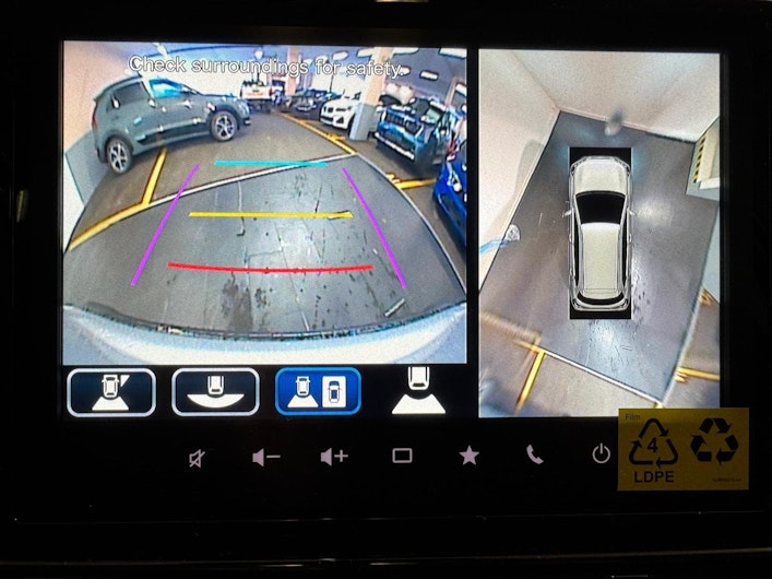 Vehicle image SUZUKI S-CROSS