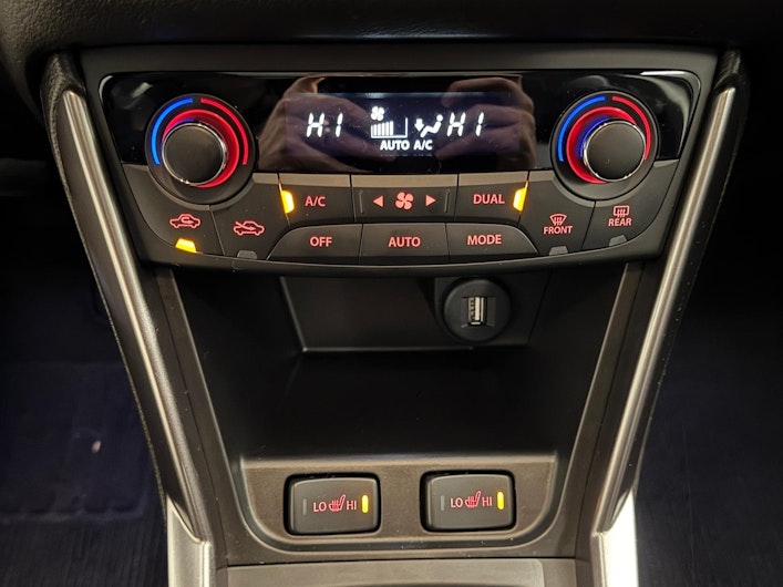 Vehicle image SUZUKI S-CROSS