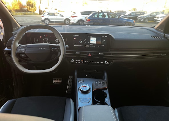 Vehicle image 5 Vehicle image 5