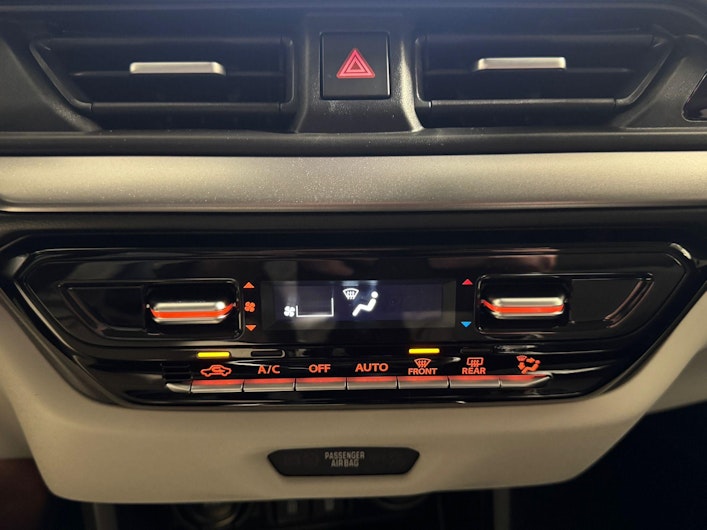 immagine del veicolo SUZUKI SWIFT