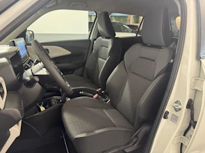 Fahrzeugbild SUZUKI Swift 1.2 Sakura Hybrid 4x4