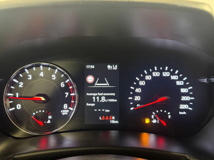 immagine del veicolo SUZUKI SWIFT
