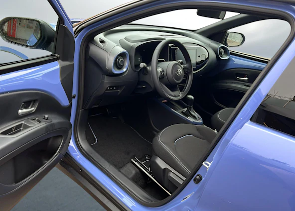 immagine del veicolo 6 immagine del veicolo 6