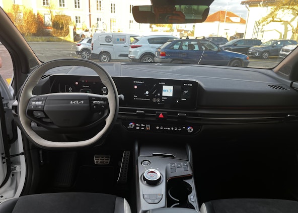 Vehicle image 5 Vehicle image 5