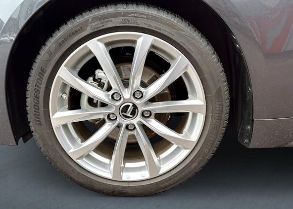 Vehicle image 10 Vehicle image 10