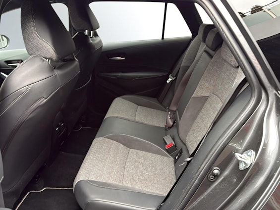 Vehicle image 12 Vehicle image 12