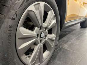https://vehicle.imgix.net/4178262/0ae53200-6f27-44fa-ad0d-ddf35b06bb6d.jpeg