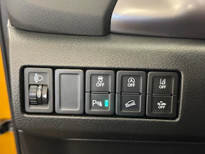 https://vehicle.imgix.net/4178262/ae91dd56-cfe8-4189-abd4-42b920d3afdc.jpeg