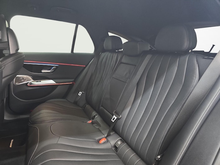 Vehicle image MERCEDES-BENZ E 450