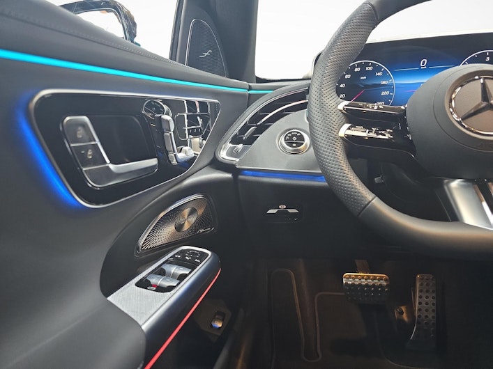 Vehicle image MERCEDES-BENZ E 450