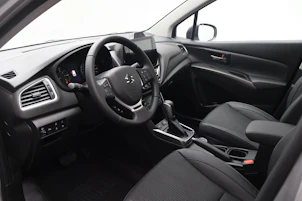 Fahrzeugbild SUZUKI S-Cross 1.4 T Sakura Top Hybrid 4x4
