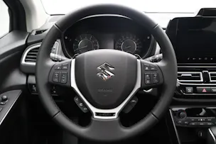 Suzuki S-Cross 1.4 T Sakura Top Hybrid 4x4