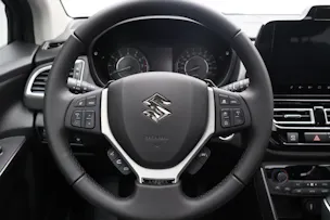 Suzuki S-Cross 1.4 T Sakura Top Hybrid 4x4
