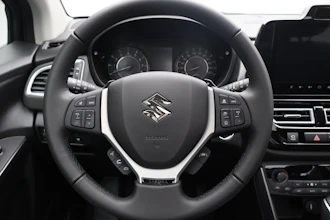 https://vehicle.imgix.net/4178287/0bcec978-201d-4a22-bf9c-2f3ffbce4582.JPG