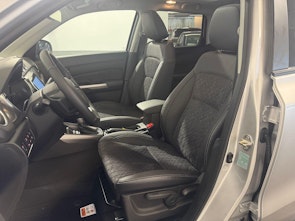 Vehicle image SUZUKI Vitara 1.4 T Sakura Top Hybrid 4x4