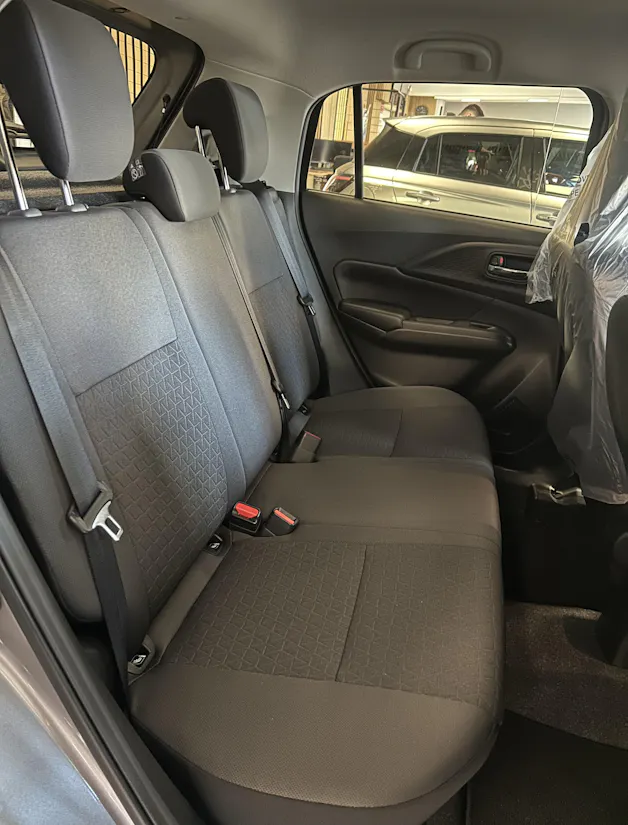 Suzuki Swift 1.2 Sakura Top Hybrid