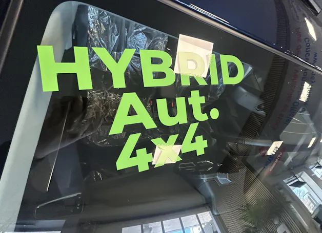 Suzuki S-Cross 1.4 T Sakura Top Hybrid 4x4