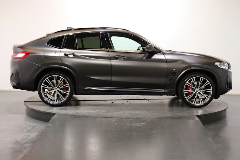 Fahrzeugbild BMW X4