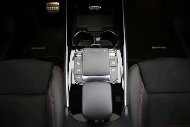 Mercedes-Benz EQA 350 Swiss Star AMG Line 4matic