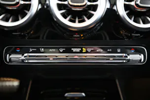 Mercedes-Benz EQA 350 Swiss Star AMG Line 4matic
