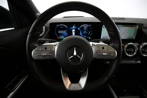 Mercedes-Benz EQA 350 Swiss Star AMG Line 4matic