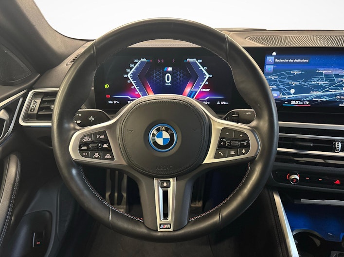 Vehicle image BMW i4