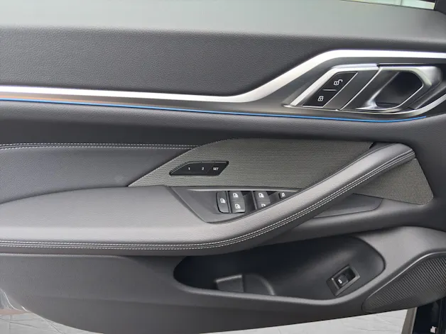 BMW i4 M50