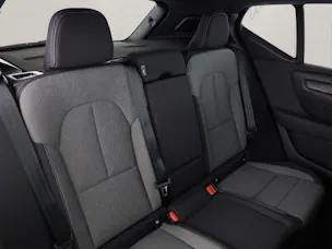 Volvo XC40 2.0 B3 MH Plus Dark