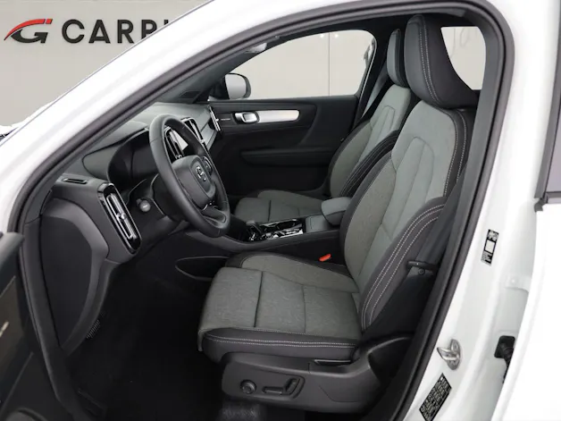 Volvo XC40 2.0 B3 MH Plus Dark