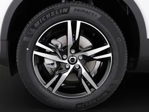 Volvo XC40 2.0 B3 MH Plus Dark